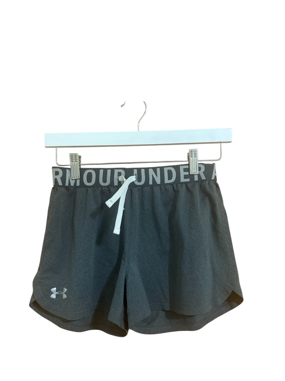 Under Armour Size Large Grey Athletic Shorts